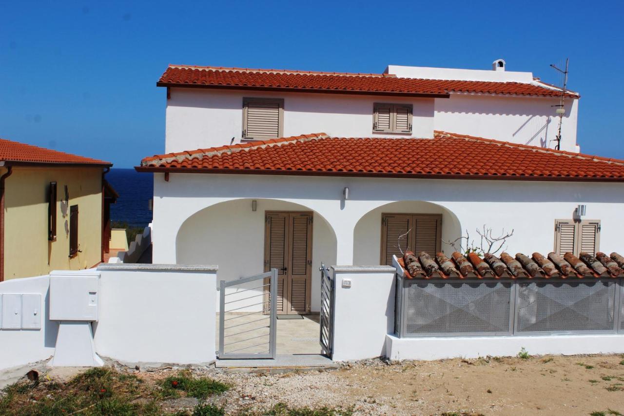 Alba Stupendo Appartamento In Villa Fronte Mare - Golfo Dell'Asinara - Internet Free Valledoria  Exterior photo